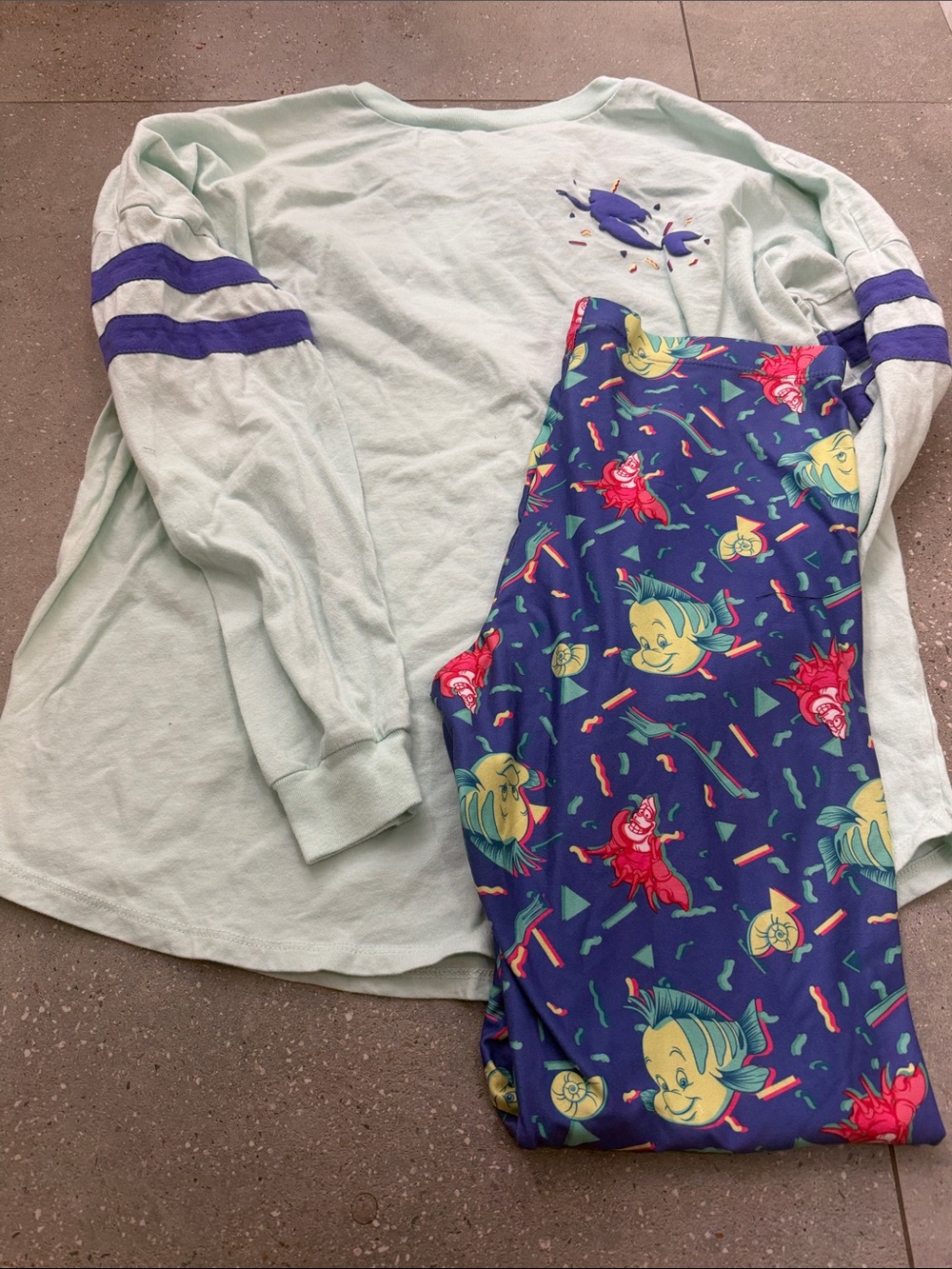 Her Universe Disney Little Mermaid Spirit Jersey and Leggings Set